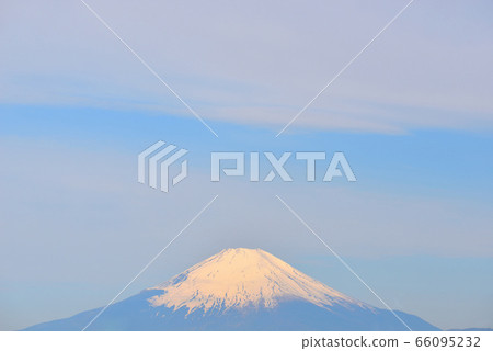 Clouds over Mt. Fuji 66095232