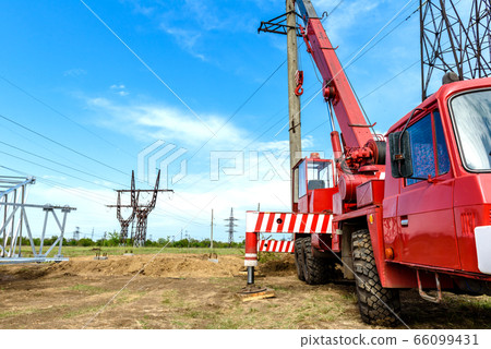 Installation of column for high-voltage Installation of column for high-voltage 66099431