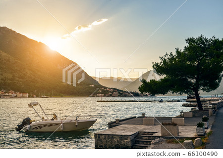 Beautiful view of the sunset in the mountains in Beautiful view of the sunset in the mountains in 66100490