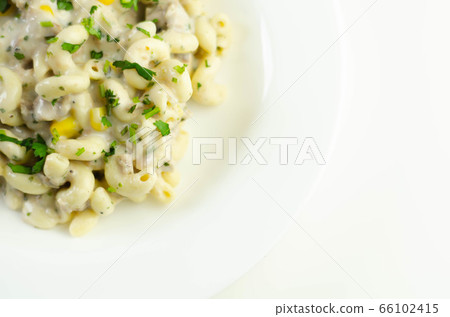 Cooked pasta with flaked tuna and sweetcorn in Cooked pasta with flaked tuna and sweetcorn in 66102415