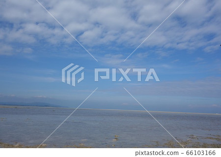 Sea and sky Sea and sky 66103166
