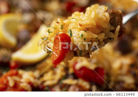 paella paella 66113449