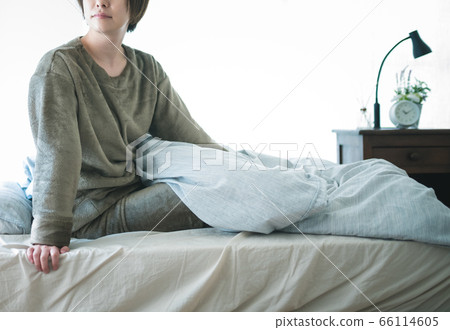 Woman in the room where Asahi plugs in Woman in the room where Asahi plugs in 66114605
