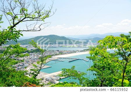 片面的海岸和名稱Kusayama 66115932