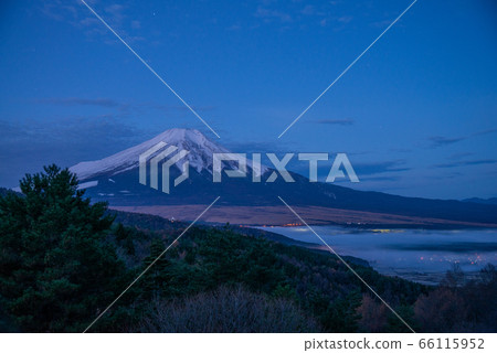 （山梨縣）富士山，從二十彎道看 66115952