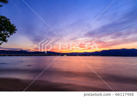Lake Biwa Ohashi evening view 66117488