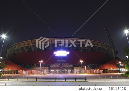 馬自達Zoom-Zoom體育場廣島（馬自達體育場）前視圖 66118428