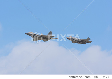 US Air Force F-22 & F-35 formation flight US Air Force F-22 & F-35 formation flight 66119577