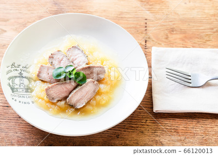 蘋果醬烤豬肉 蘋果醬烤豬肉 66120013