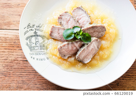 蘋果醬烤豬肉 蘋果醬烤豬肉 66120019