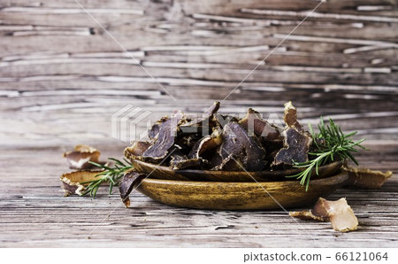 jerked meat, cow, deer, wild beast or biltong in 66121064