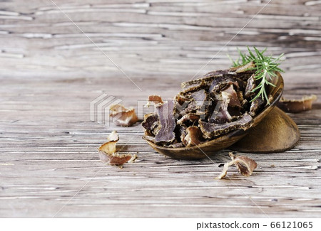 jerked meat, cow, deer, wild beast or biltong in 66121065