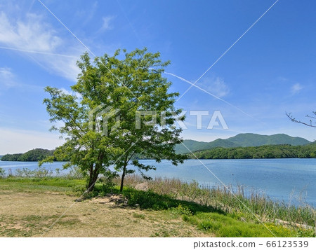 Landscape,nature,landscape,landscape,park,yangshui,yangpyeong,two heads,two heads,mountain,trees,forest,field,river,sky Landscape,nature,landscape,landscape,park,yangshui,yangpyeong,two heads,two heads,mountain,trees,forest,field,river,sky 66123539