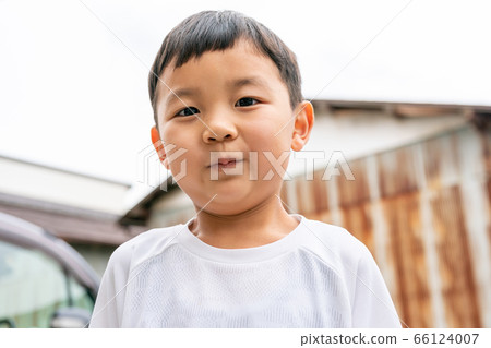 six years old, 6 years old, kid 66124007