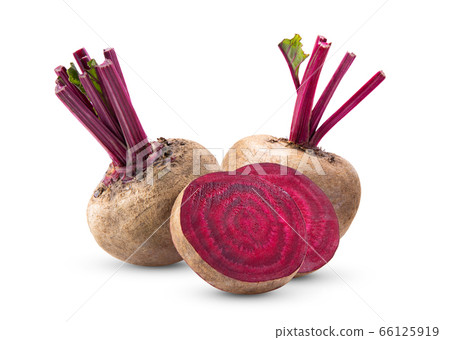 Beetroot with leaves on white background Beetroot with leaves on white background 66125919