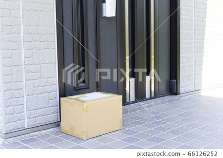 Products that arrive at the entrance (delivery) 66126252