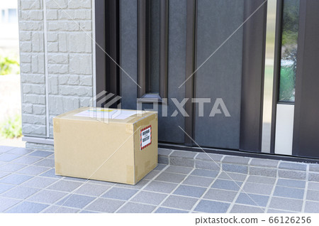 Products that arrive at the entrance (delivery) Products that arrive at the entrance (delivery) 66126256