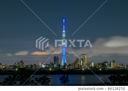 Tokyo Sky Tree Blue light up to support medical personnel Tokyo Sky Tree Blue light up to support medical personnel 66126258