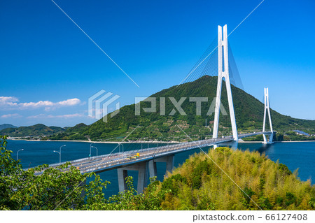 <<Hiroshima Prefecture>> Looking at the Shimanami Kaido and Tatara Bridge <<From the Tatara Observatory>> <<Hiroshima Prefecture>> Looking at the Shimanami Kaido and Tatara Bridge <<From the Tatara Observatory>> 66127408
