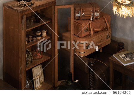 Brocant cafe 66134265