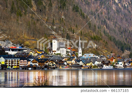 View idyllic Alpine mountains and lake. Sunny winter morning in Hallstatt, Austria, Europe View idyllic Alpine mountains and lake. Sunny winter morning in Hallstatt, Austria, Europe 66137185