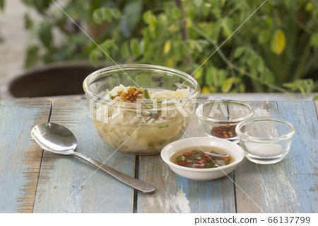Chinese Wan Tan pork dumpling soup 66137799