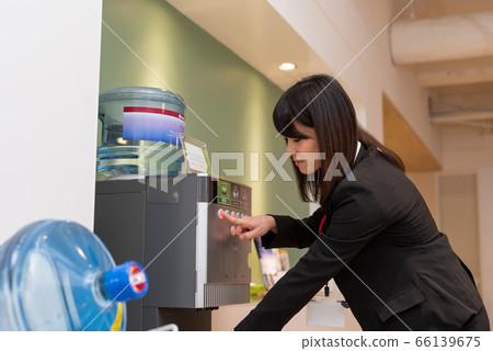 Business woman drinking drink Business woman drinking drink 66139675