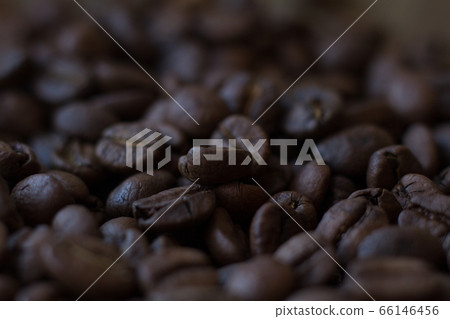 Extremely close-up background roasted coffee 66146456