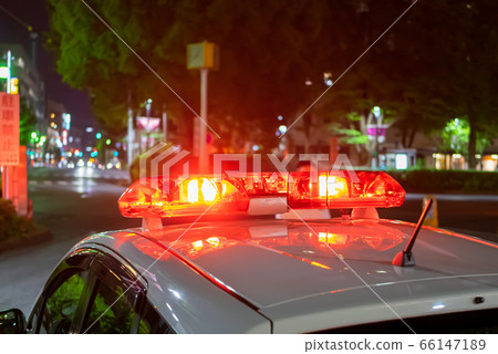 警笛 66147189