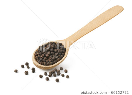 Black pepper grains in wooden spoon isolated on white background 66152721