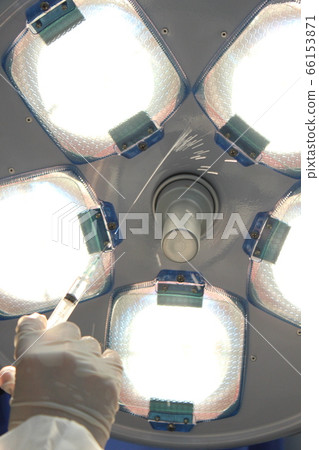 在手術室,手術室等處準備註射毒品疫苗 在手術室,手術室等處準備註射毒品疫苗 66153871