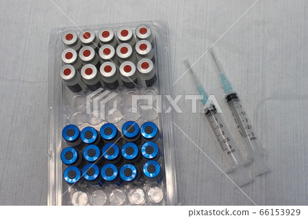 電暈疫苗和注射器 66153929