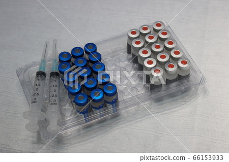 電暈疫苗和注射器 66153933