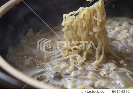 Ramen stewed in a pot Ramen stewed in a pot 66154282