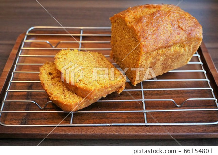 Carrot cake on the net, carrot cake, pound cake using carrot, butter cake Carrot cake on the net, carrot cake, pound cake using carrot, butter cake 66154801
