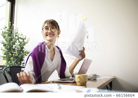 女設計師 66156604