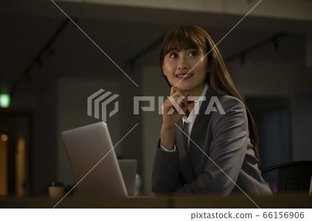 Woman working in the office Woman working in the office 66156906