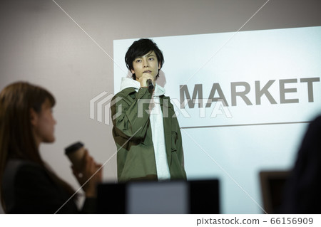 Men to host the seminar 66156909