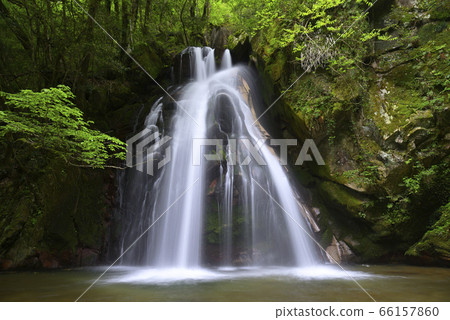 Baba Falls (Misasa Town, Tohaku District, Tottori Prefecture) Baba Falls (Misasa Town, Tohaku District, Tottori Prefecture) 66157860