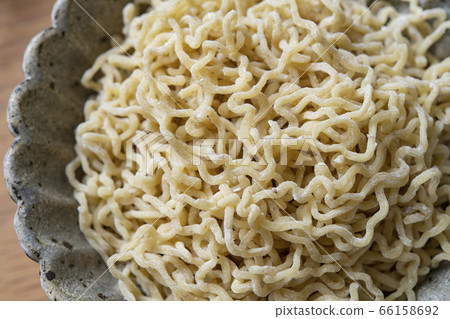Fried noodles 66158692