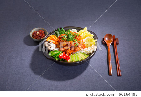 內臟火鍋 66164483