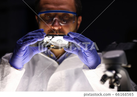 Computer master holding hdd 66168565