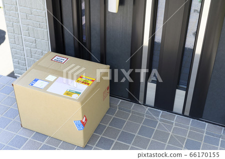 Products that arrive at the entrance (delivery) 66170155