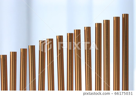 Image photographs of IR pages, etc. (gold bar graph/rise chart) 66175031