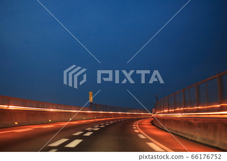 Night cruise, New Tomei [Shizuoka Prefecture] 66176752