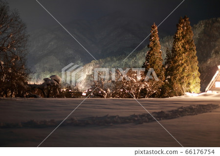 Shirakawago Gassho Village Light Up [Shirakawa Village, Gifu Prefecture] 66176754