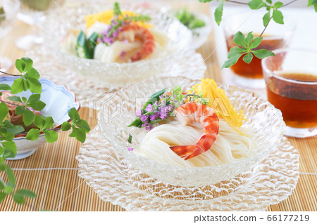 錦生雞蛋和蝦醬夏天蔬菜 66177219