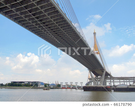 Bhumibol Bridge(Industrial Ring Road Bridge), 66178790