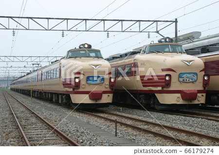 “能登”和“白山”特快的陣容 66179274