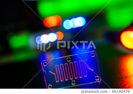 Organ-on-a-chip (OOC) - microfluidic device chip Organ-on-a-chip (OOC) - microfluidic device chip 66180476